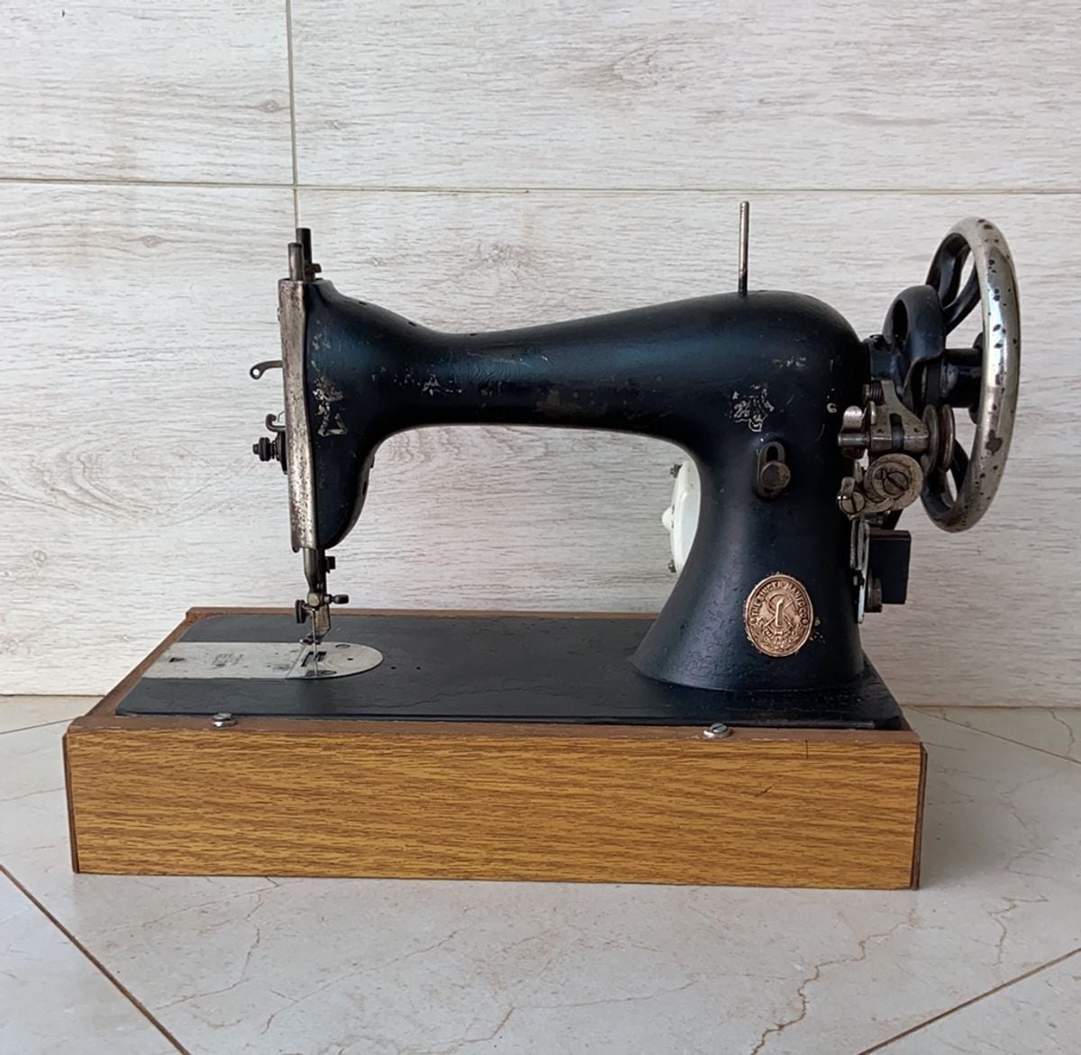 Máquina de Costura Vintage | Produto Vintage e Retro Singér Usado ...