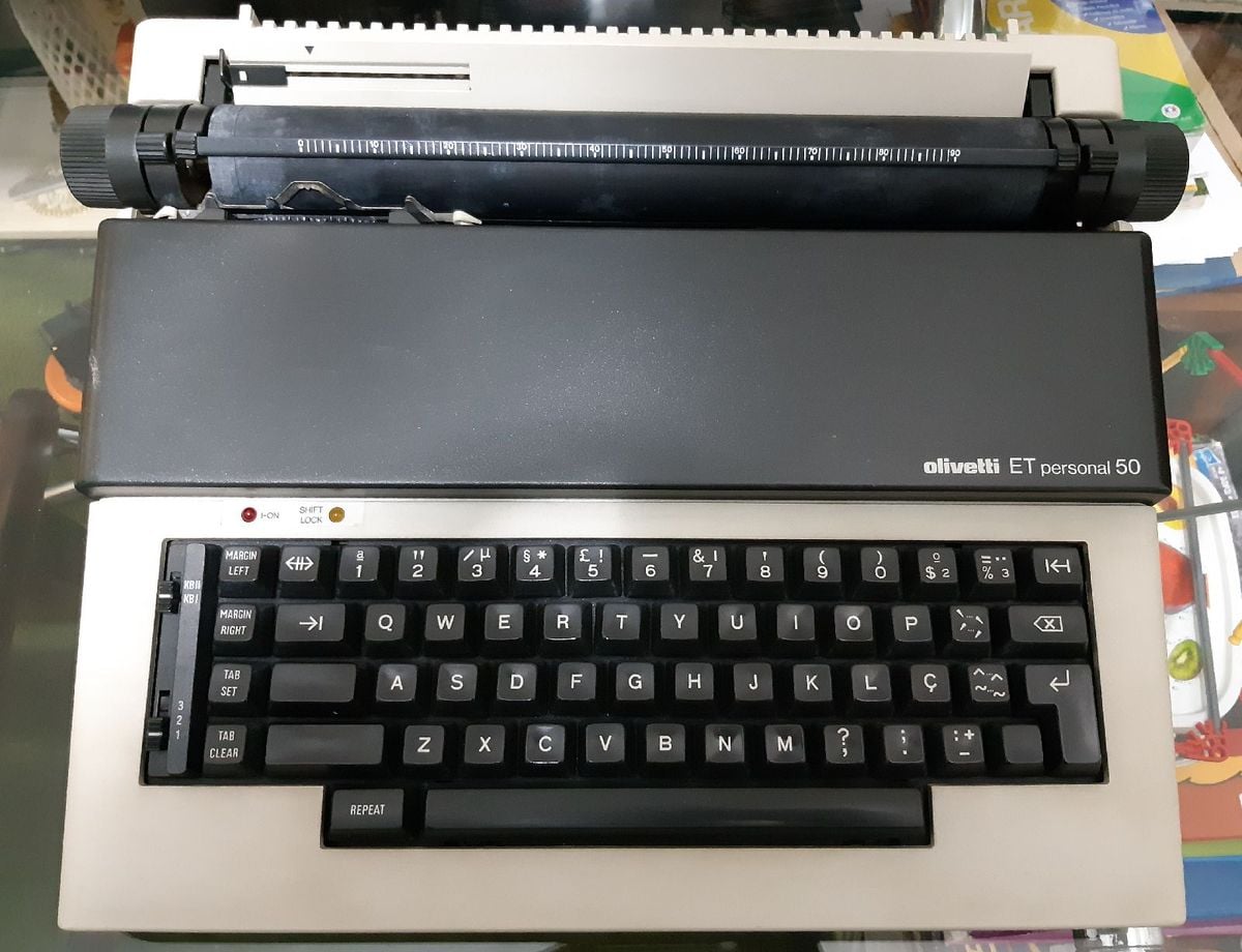 Máquina de Escrever Olivetti Et Personal 50 | Item de Papelaria ...