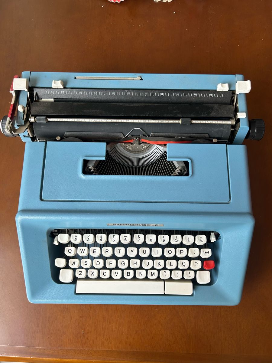 Olivetti Studio 46 青 タイプライター Olivetti Studio 46 青 タイプ