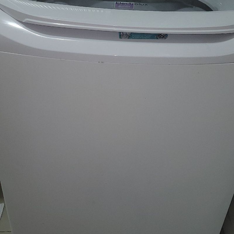 Máquina de Lavar Electrolux 10,5kg Branca Turbo Economia com Jet&Clean e  Filtro Fiapos (LAC11)