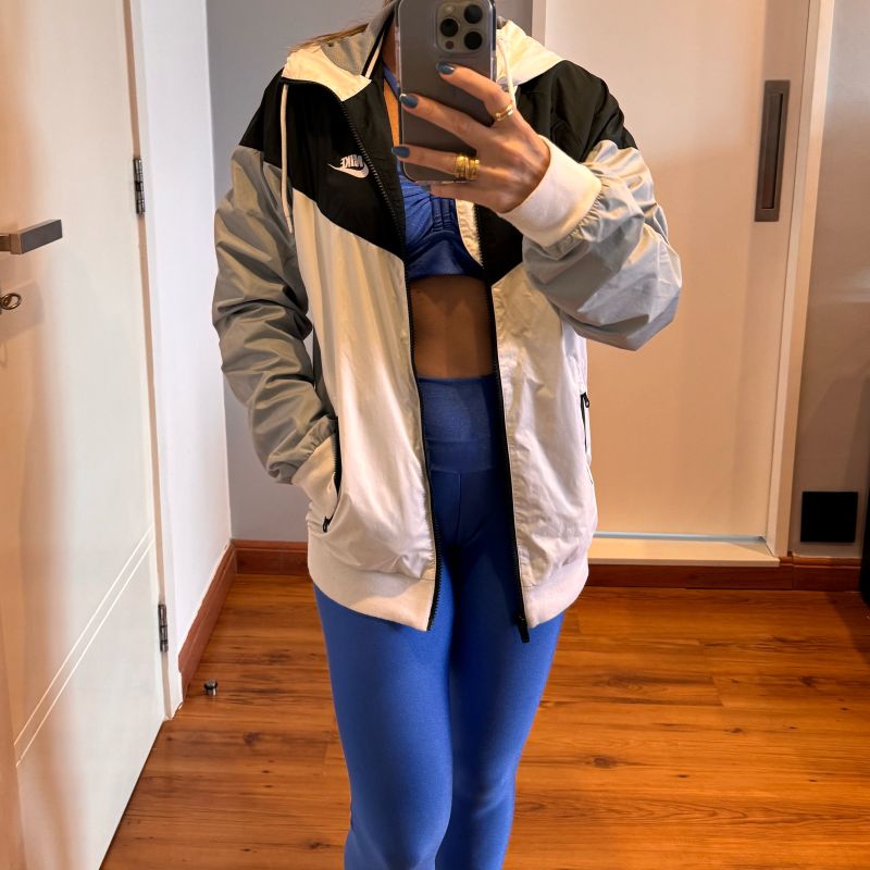 Estiloso Casaco Corta-Vento Nike, Unissex, Todo Forrado e com