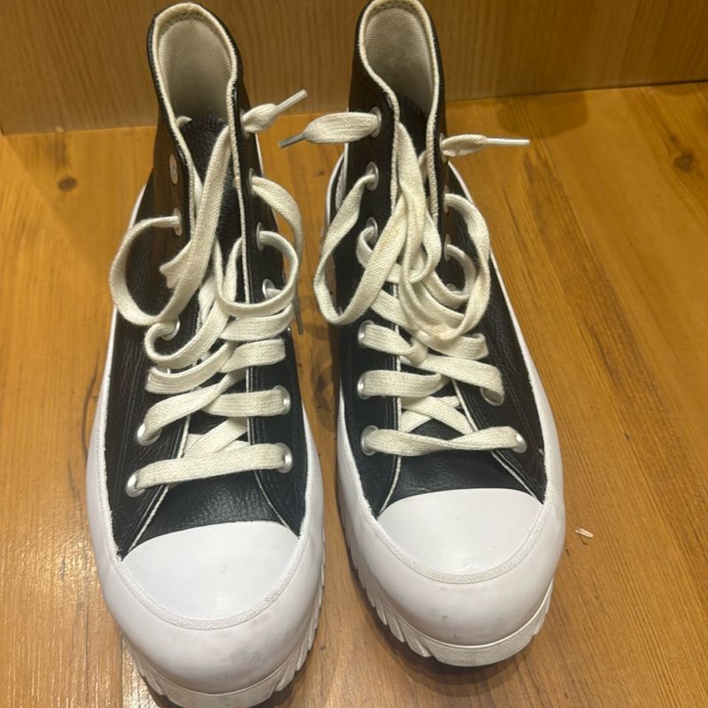 Espetáculo Tênis All Star Converse Chuck Taylor, em Couro, Preto