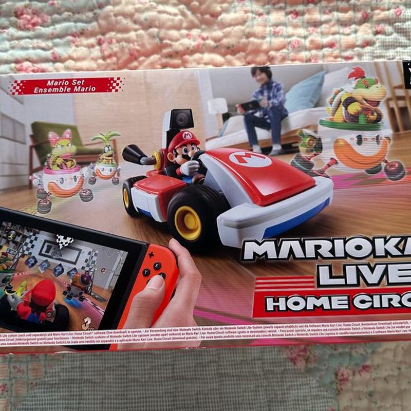 Mario Kart Live: Home Circuit é um brinquedo / jogo para a