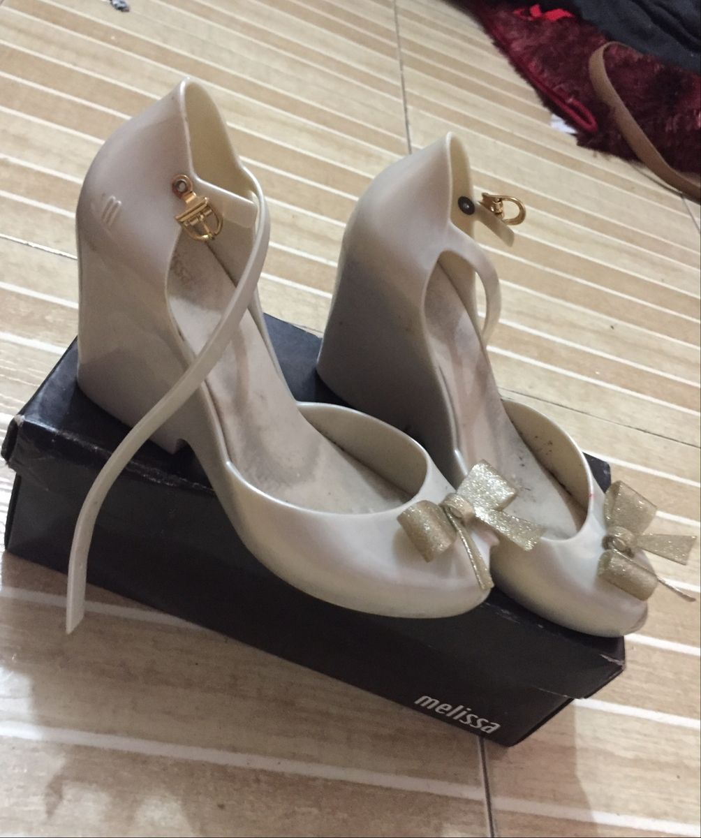 sapato de boneca melissa
