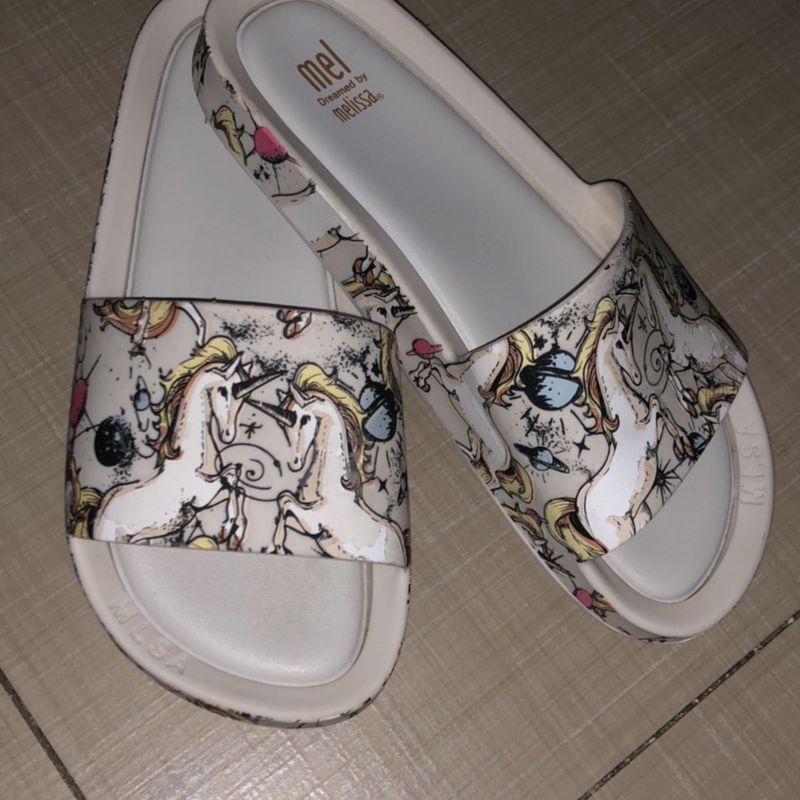 Melissa best sale chinelo unicornio