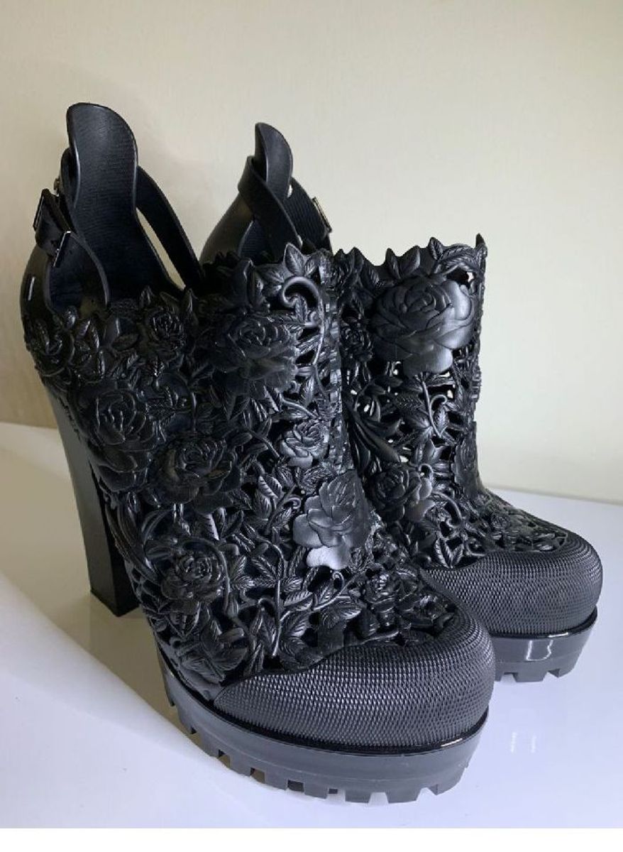 Melissa on sale flower boots