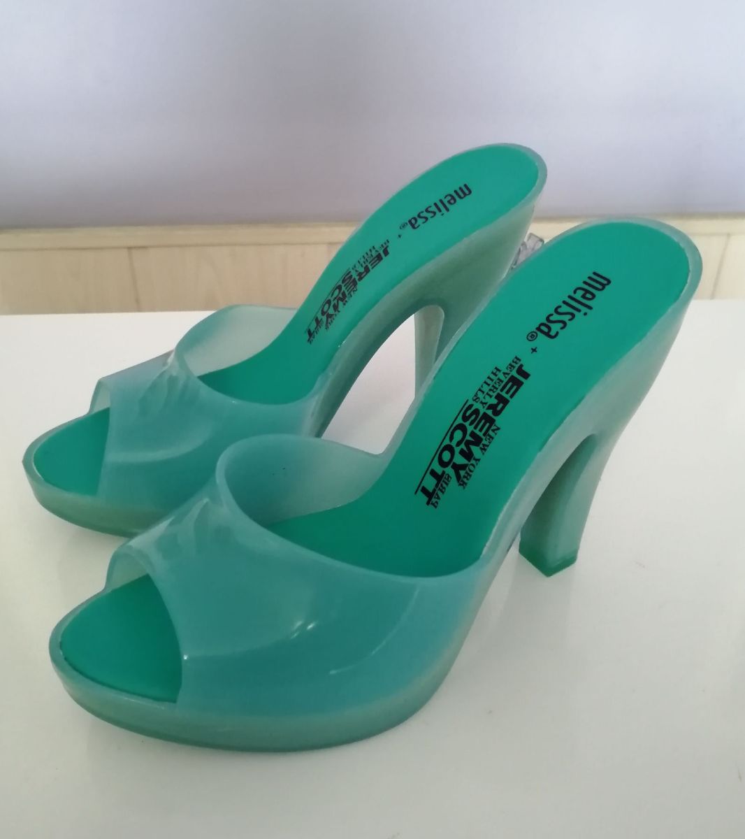 Mules Melissa Jeremy Scott Barbie, Taille 38 US 7, Neuves Avec Boîte Et Dust Bag - Style Inflatable Rétro