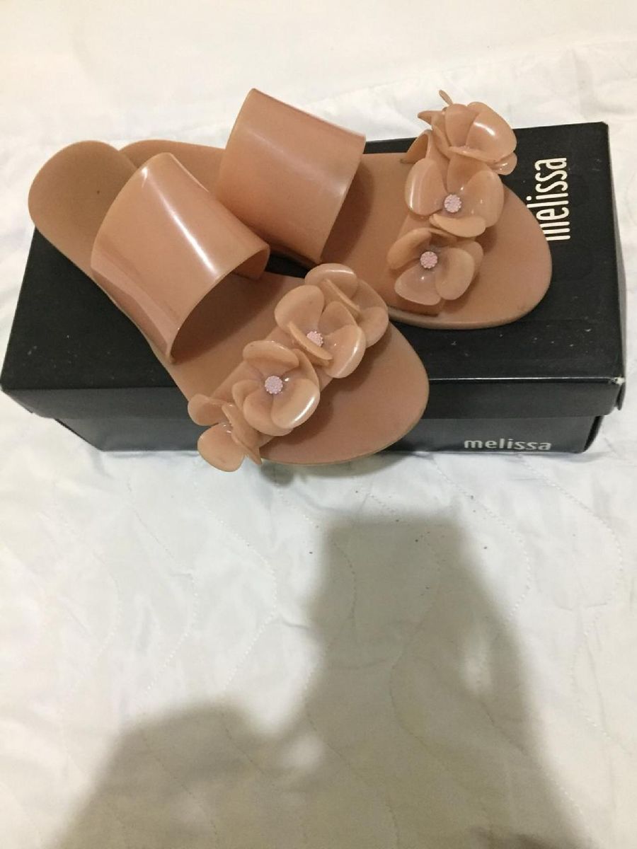 rasteirinha melissa flor