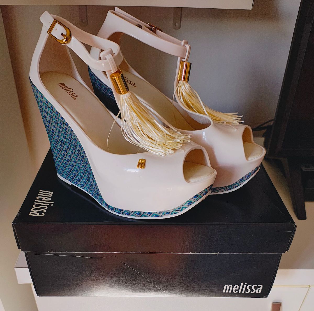 Melissa Peace V - Branco Coco - Original e Apenas Um Uso | Rasteira ...