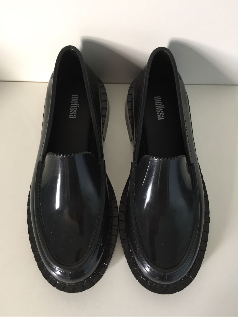 sapato preto da melissa