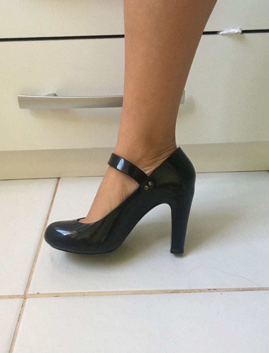 melissa boneca salto