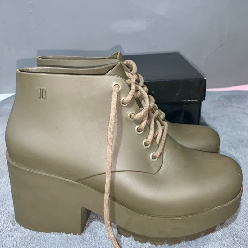 Bota melissa verde store militar