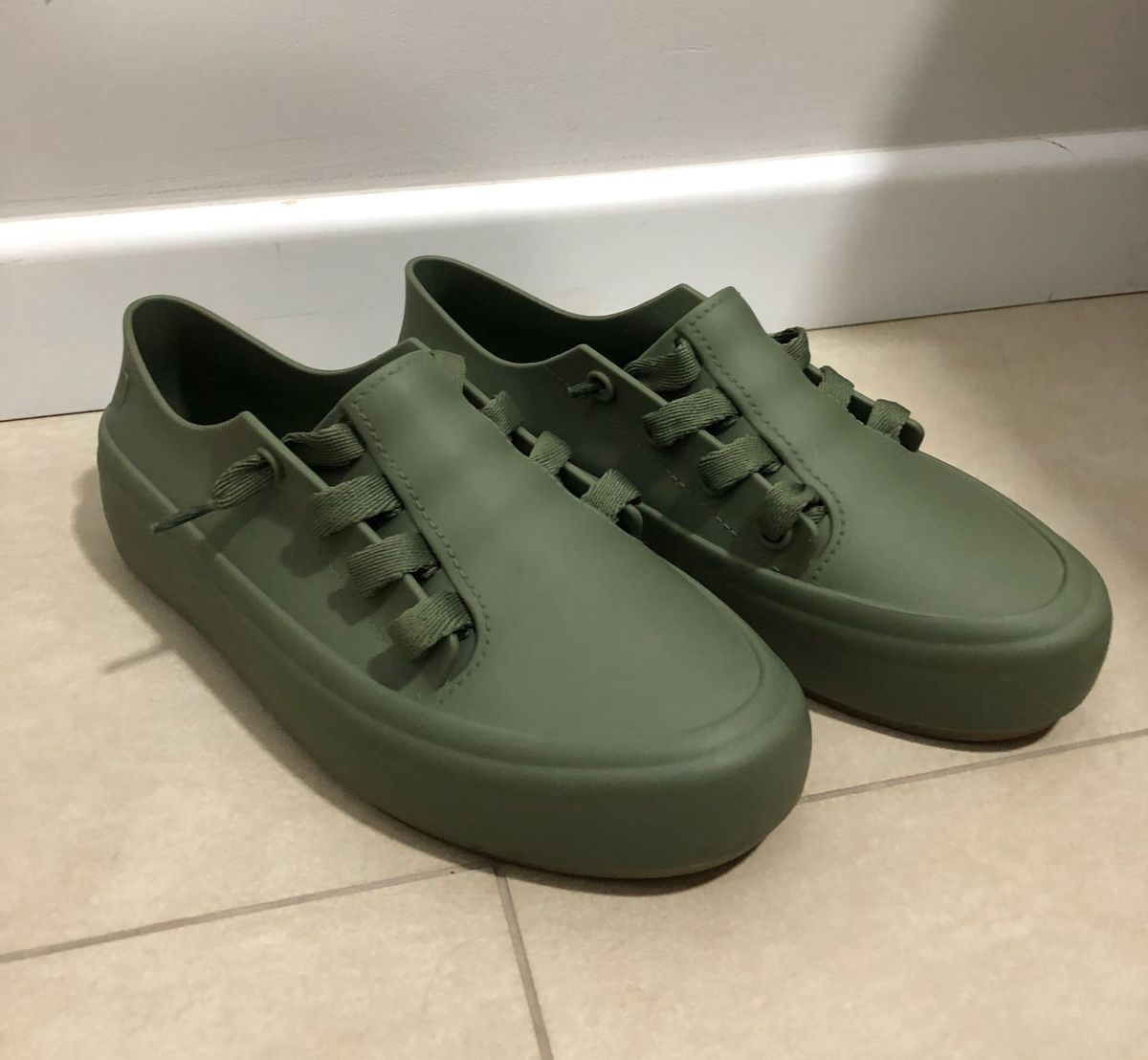 Melissa tenis sales verde militar