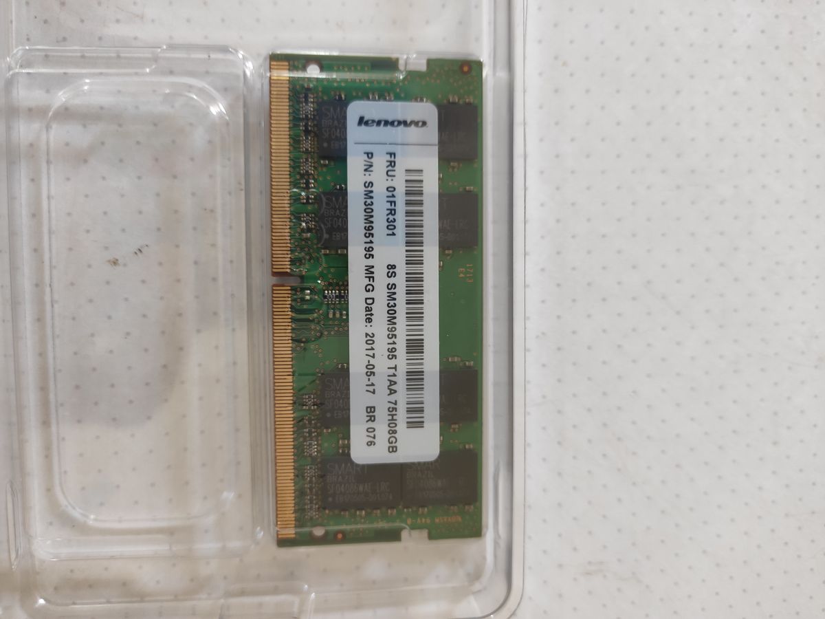 Barrette Mémoire RAM Lenovo 8 Go DDR4 2400 MHz – Format DIMM 240 Pins, Référence 4X70K09921. Parfaite Pour Booster Votre PC De Bureau. Neuve, Sous Blister Scellé !