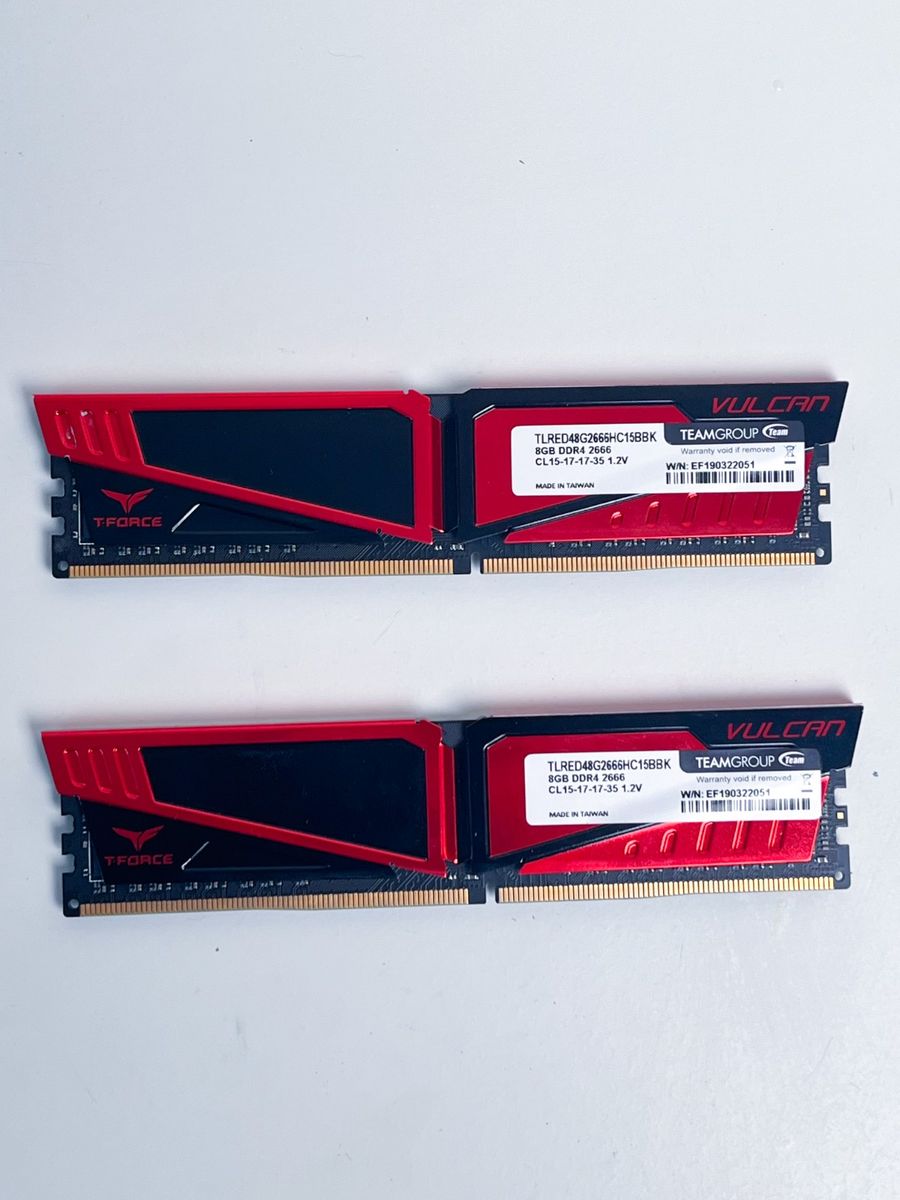 T-FORCE VULCAN 【中古】TEAM DDR4 16GB(8GB×2