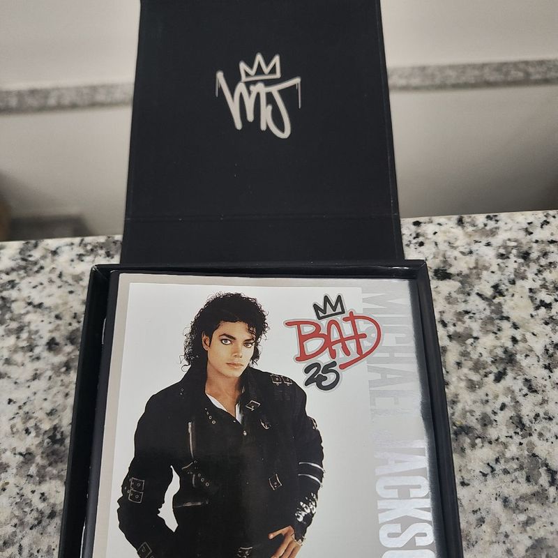 Michael Jackson CD セット 廃盤レア Michael Jackson Bad 25 Deluxe | Cd Usado 108285805 | enjoei