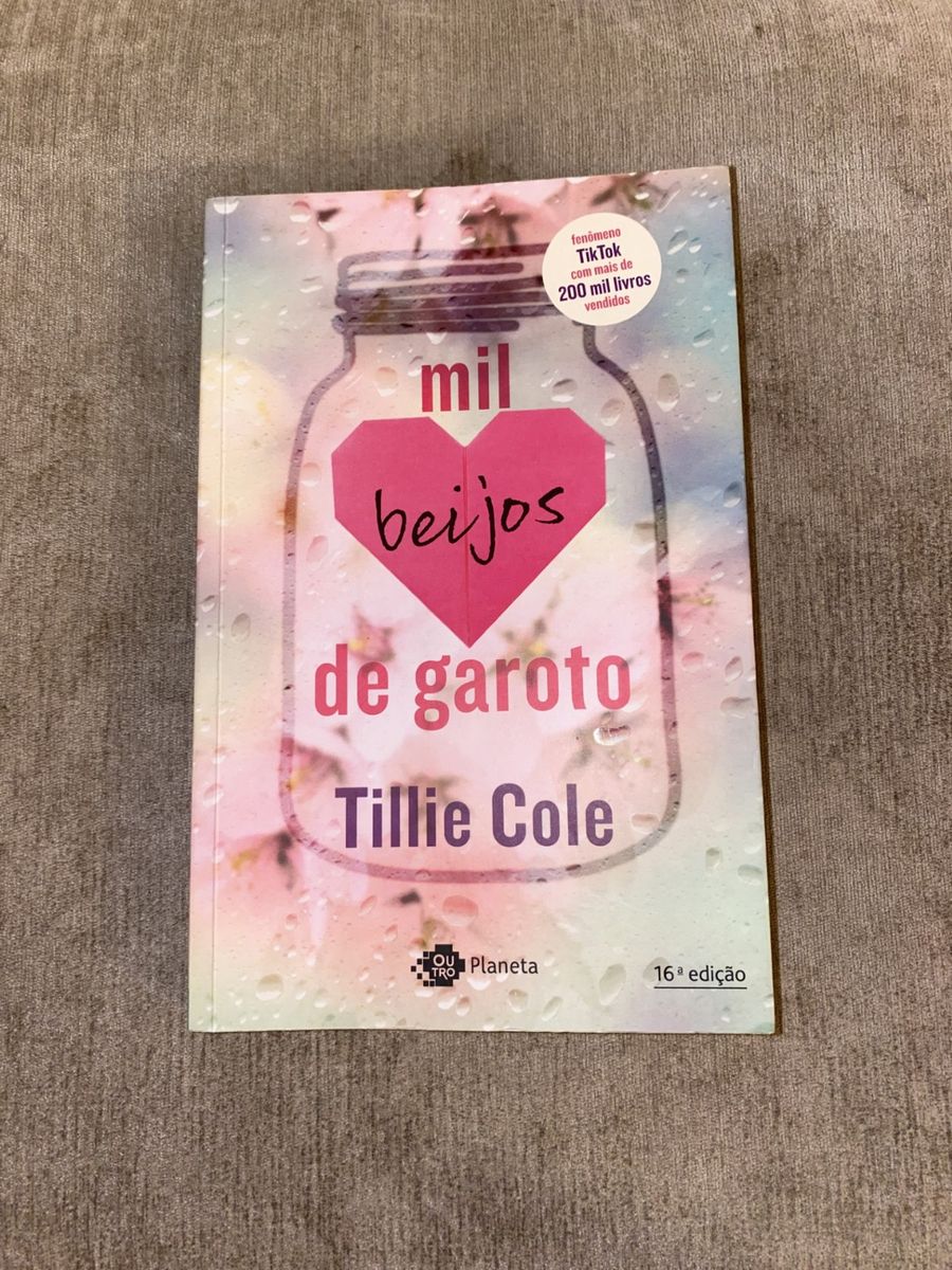 Mil Beijos De Garoto Da Autora Tillie Cole | Livro Editora Outro ...