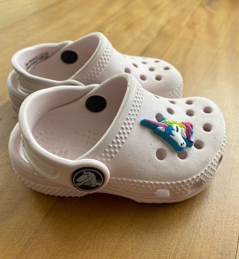 Mini Crocs | Calçado Infantil para Meninas Crocs Usado 47717643 | enjoei