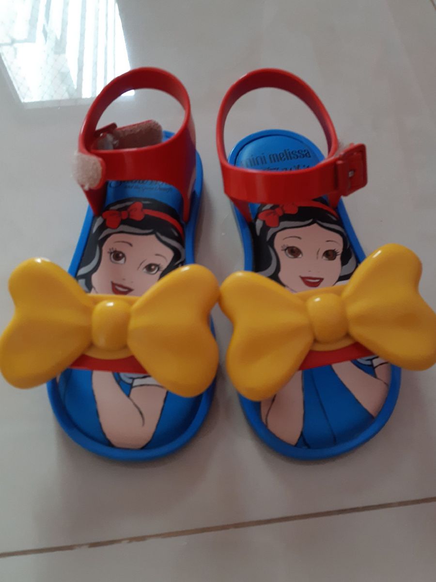 sandalia branca de neve melissa