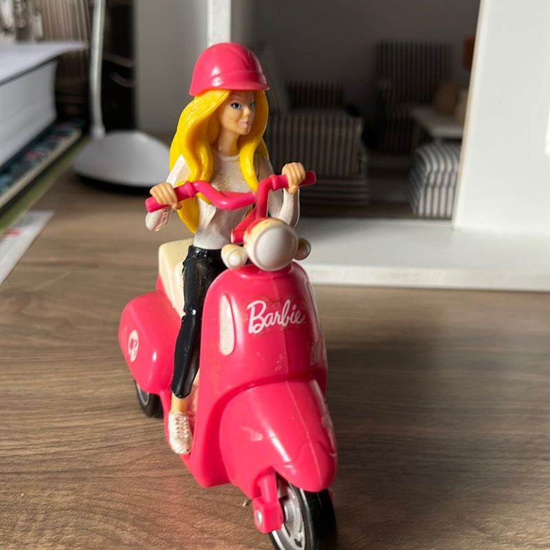 Barbie moto store