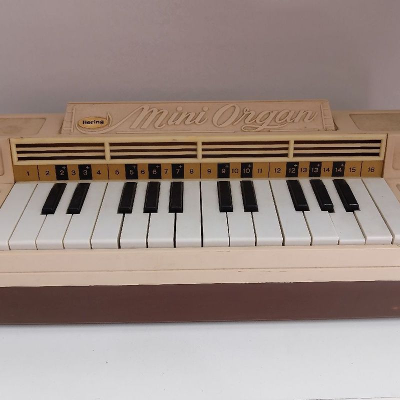 Brinquedo Antigo de Coleção Piano Hering 1970 | Brinquedo Hering Usado  85286506 | enjoei