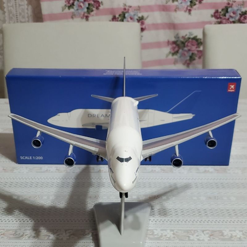Miniatura 1/200 Boeing 747-400 Lcf Hogan | Scala Usado 101390478