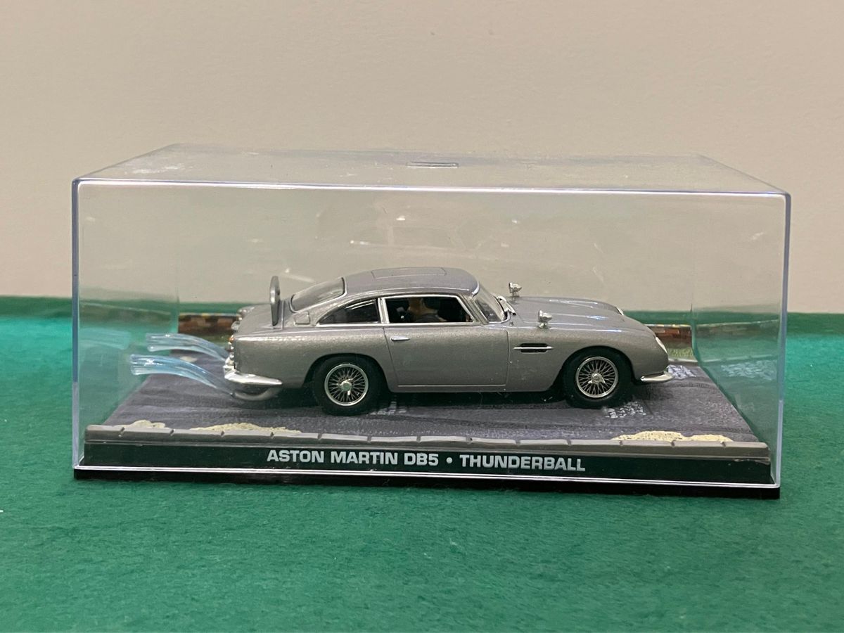 Miniatura Aston Martin Db5 - 007 Thunderball | Coleção 007 Usado