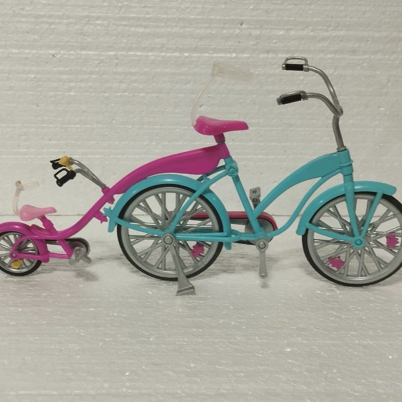 Bicicleta sem Pedais STAMP Barbie (Idade Mínima: 2 Anos)