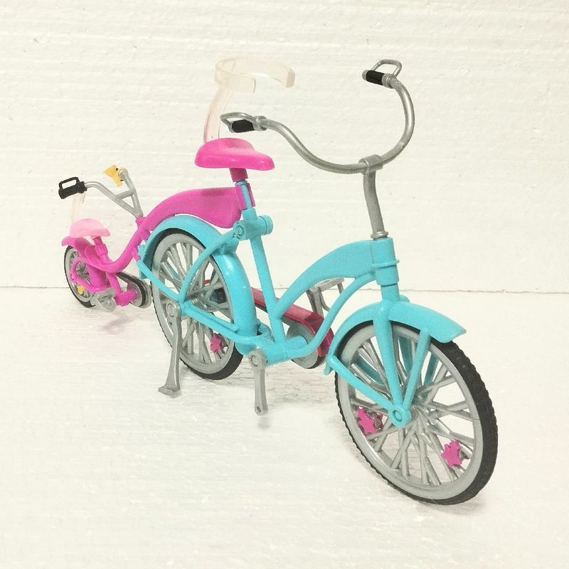 Bicicleta sem Pedais STAMP Barbie (Idade Mínima: 2 Anos)