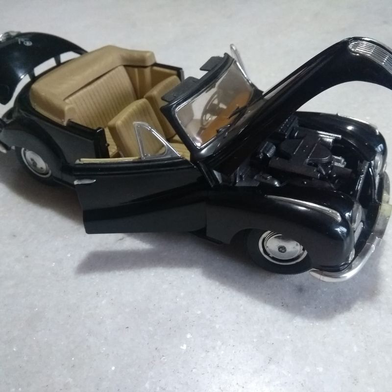 Miniatura Bmw 502 1955 Escala 1/18 | Maisto Usado 76999116 | enjoei