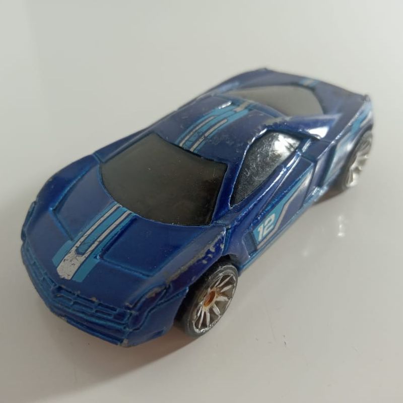 Miniatura Cadillac Cien Tm Gm | Hot Wheels Usado 91833411 | enjoei