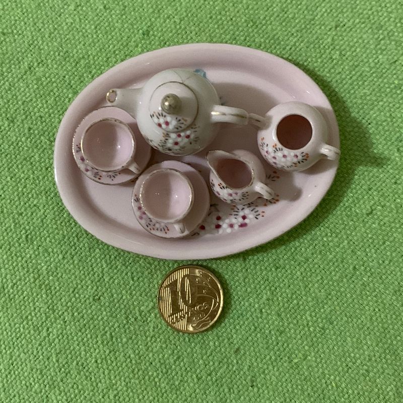 Jogo de Chá Infantil / Boneca em Porcelana | Brinquedo para Bebês Usado  82639583 | enjoei