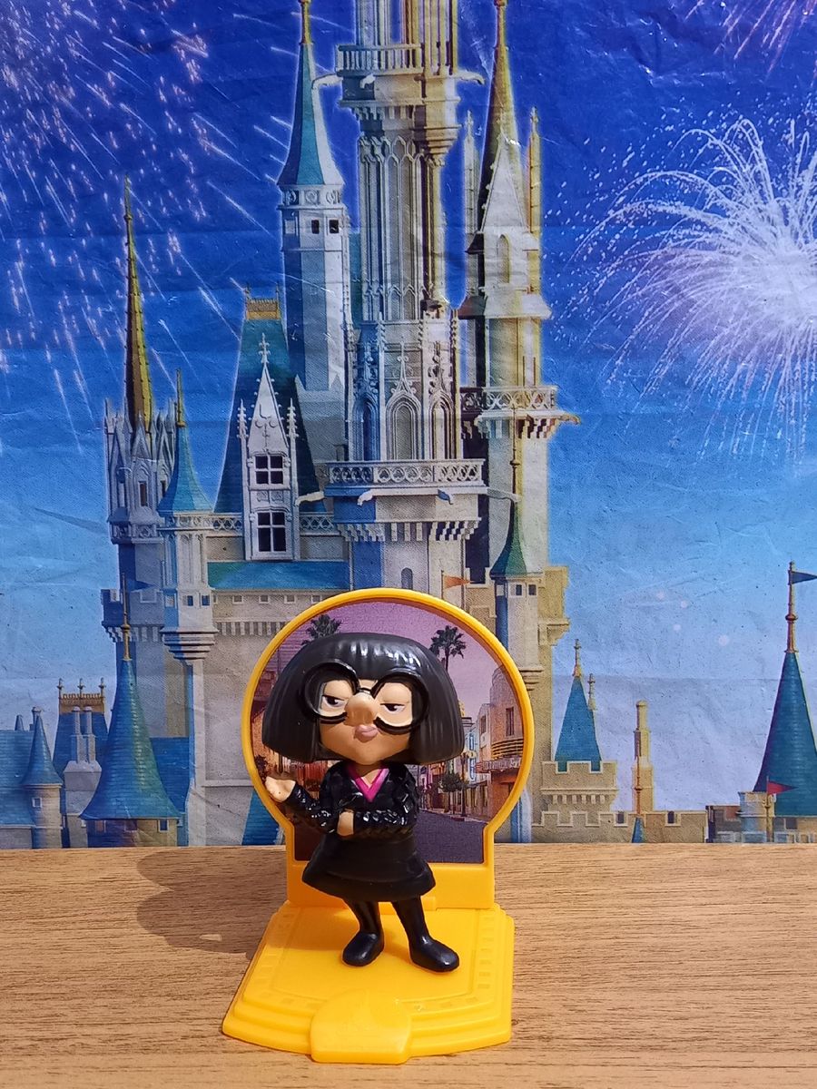 Miniatura Disney Edna Mode Coleção Wdw Anos Mc Donalds Brinquedo Disney Mc Donalds