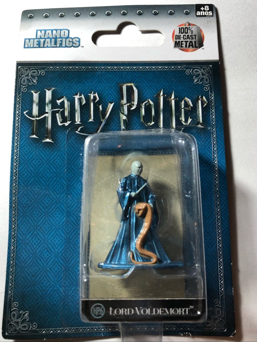 Pin de dri em нarry poттer ♡  Livro de feitiços harry potter, Harry potter  voldemort, Fatos de harry potter