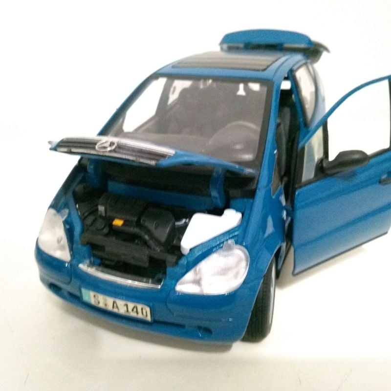 Miniatura Mercedes Benz Classe a 1/18 | Mercedes Benz Usado