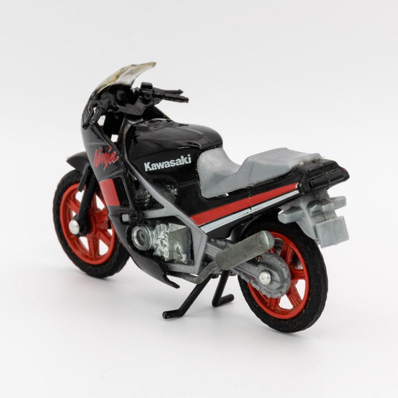Miniatura Moto Kawasaki Ninja 600r Zylmex Zee Toys Super Bikes