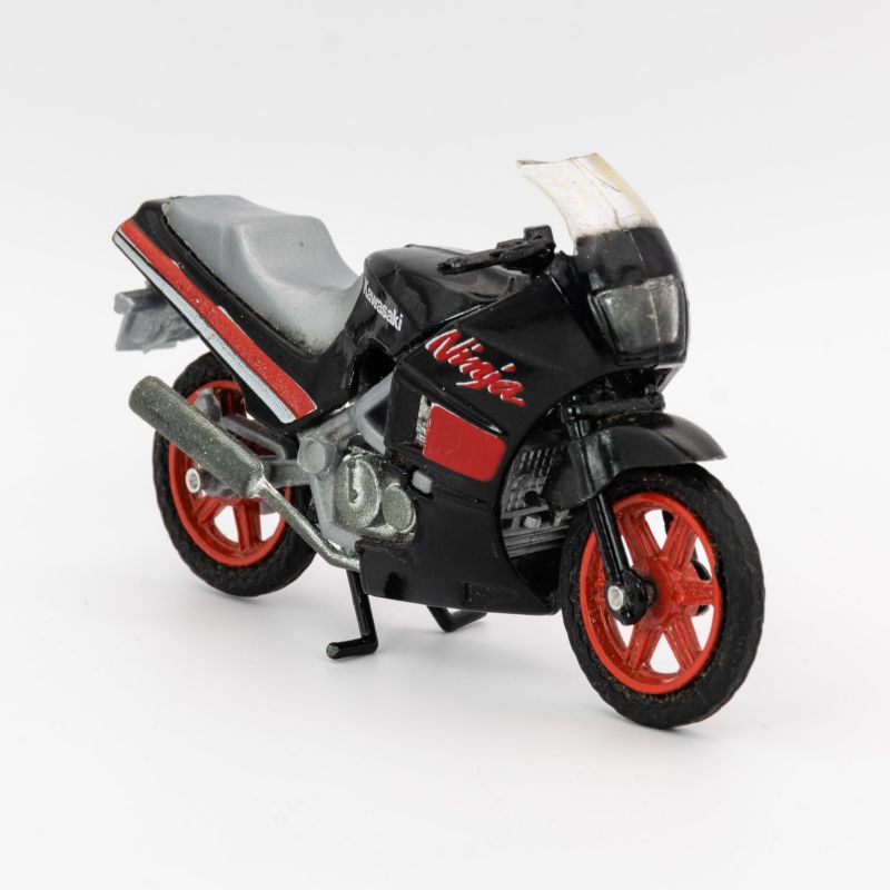 Miniatura Moto Kawasaki Ninja 600r Zylmex Zee Toys Super Bikes