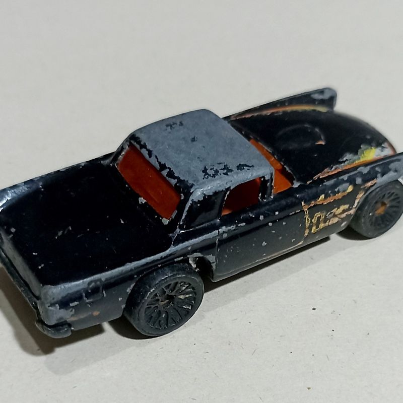 Miniatura Vintage 1977 Hot Wheels Malaysia 1957 T-Bird - Escala