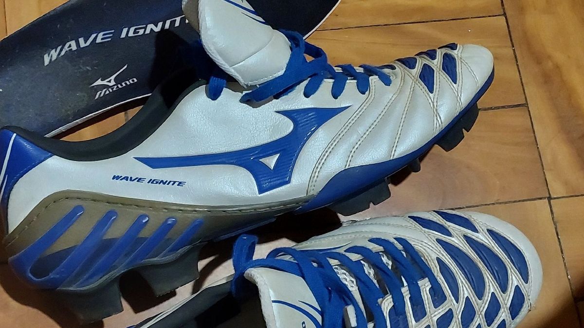 Mizuno Chuteira em Couro Sintético Seminova Original Mod. Wave