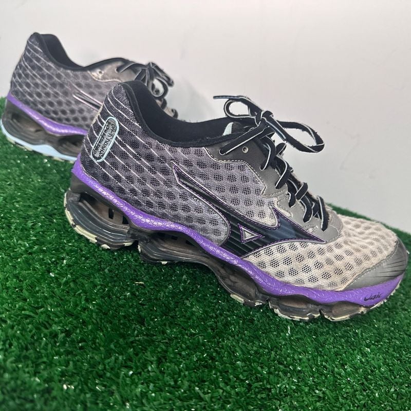 Mizuno Prophecy 4 Branco e Roxo Tenis Feminino Mizuno Usado 94537691 enjoei