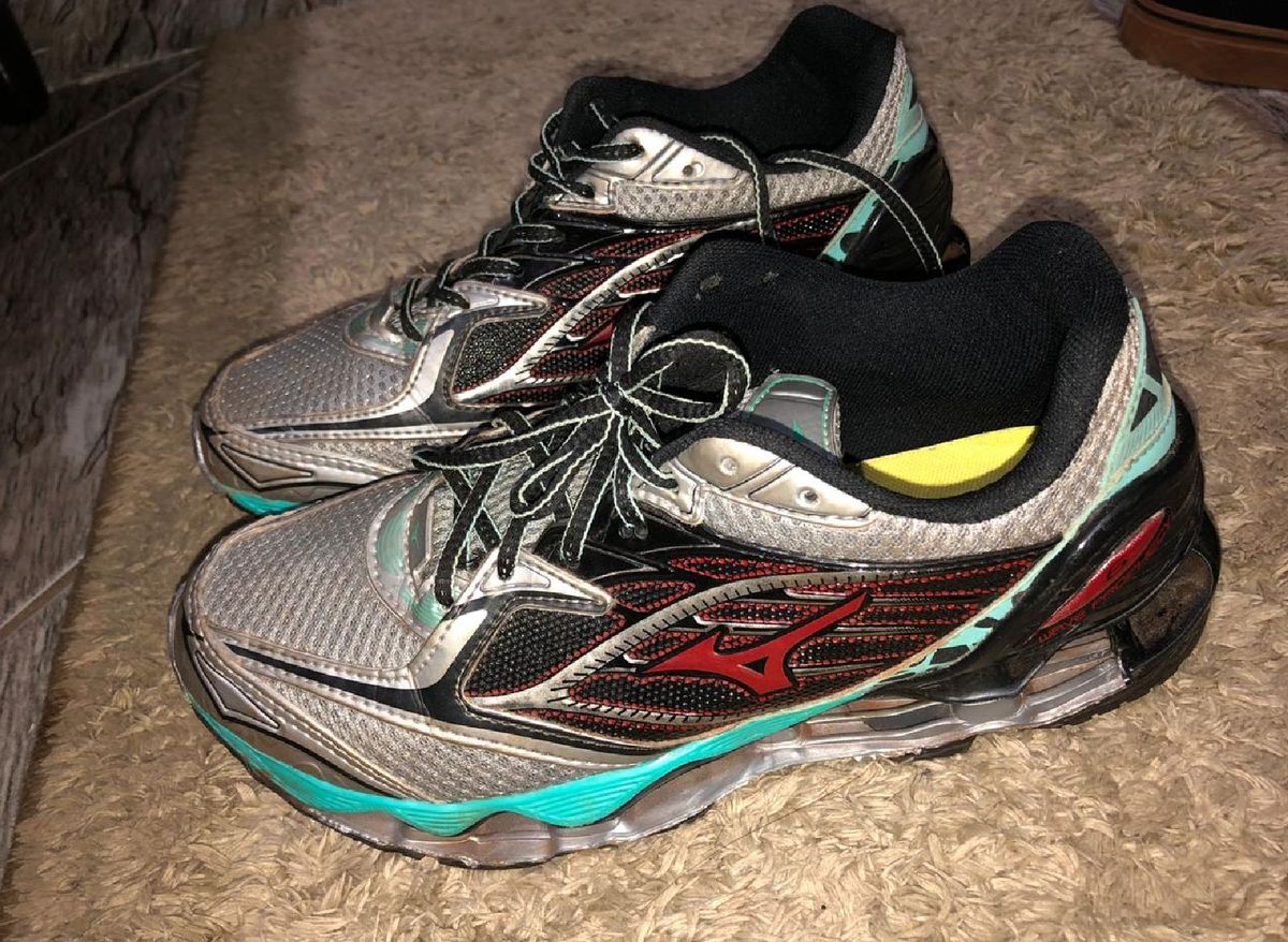 mizuno pro 6 vermelho