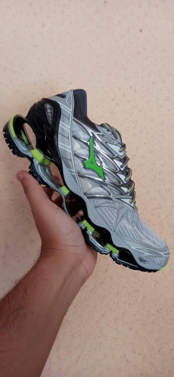 mizuno prophecy 7 amarelo