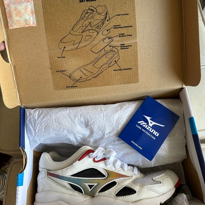 Mizuno sky store medal og camaleão