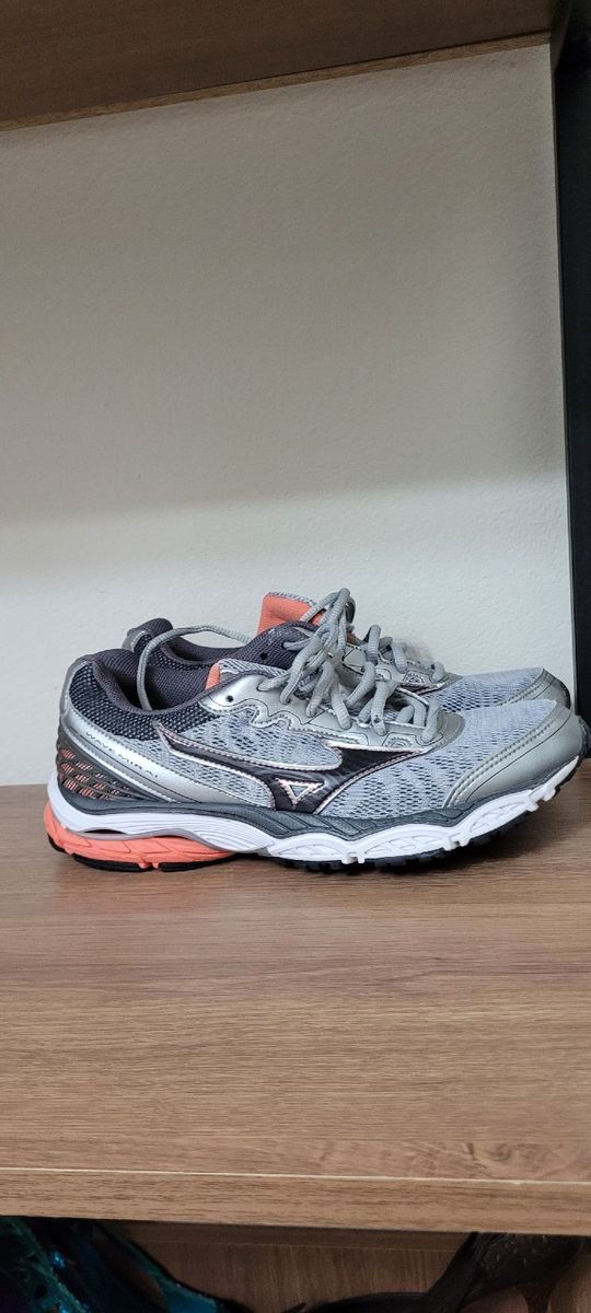 Mizuno. Tenis de Corrida Tecnologia Wave X10 Maior Durabilidade e Tracao Nas Passadas N 38. Tenis Masculino Mizuno Usado 102271870 enjoei