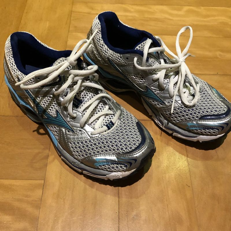 Mizuno wave cheap creation 11