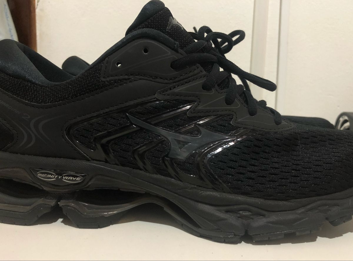 mizuno wave guardian 2