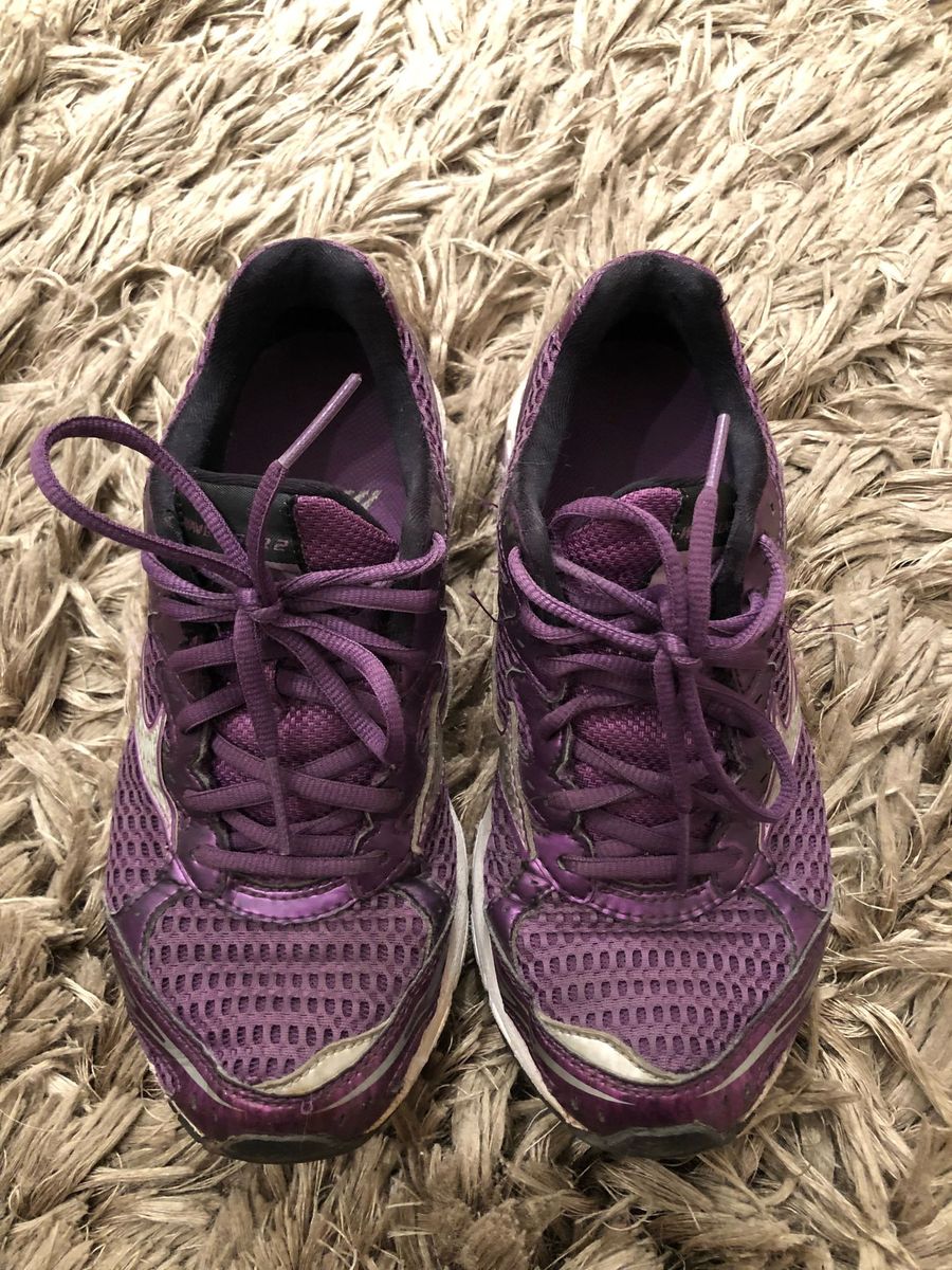 mizuno wave laser purple