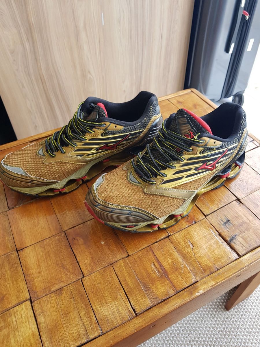 mizuno prophecy 5 dourado