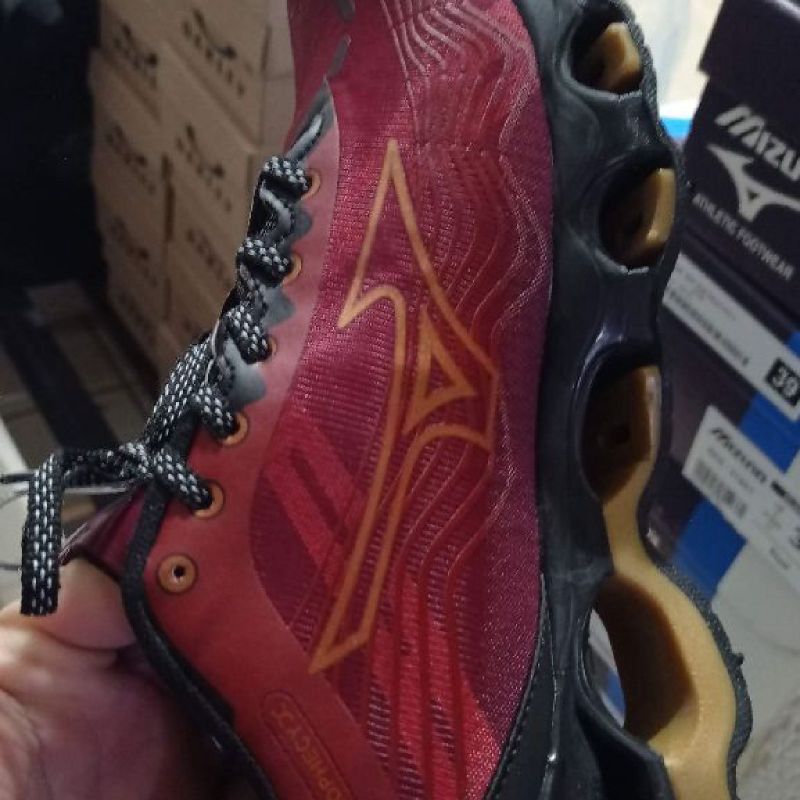 Mizuno wave prophecy online x10