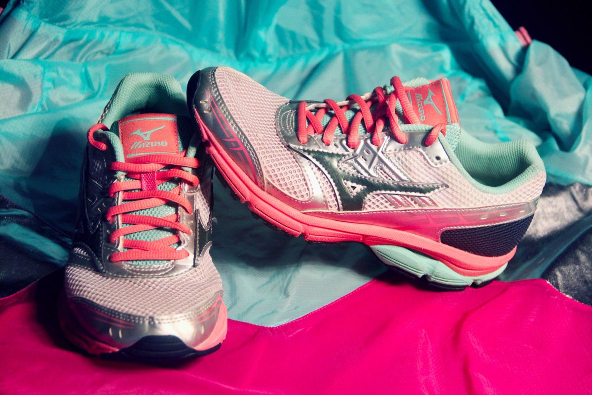 mizuno verde agua com rosa